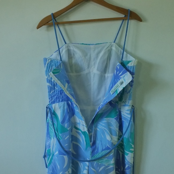 vintage floral playsuit | 1970s Sea Waves romper - Picture 9 of 16